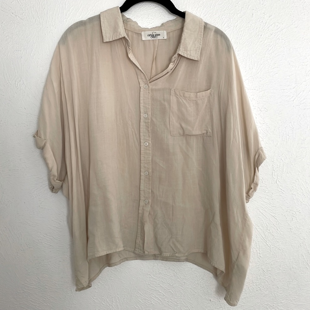 Carly Jean Los Angelous Short Sleeve Button Up Blouse